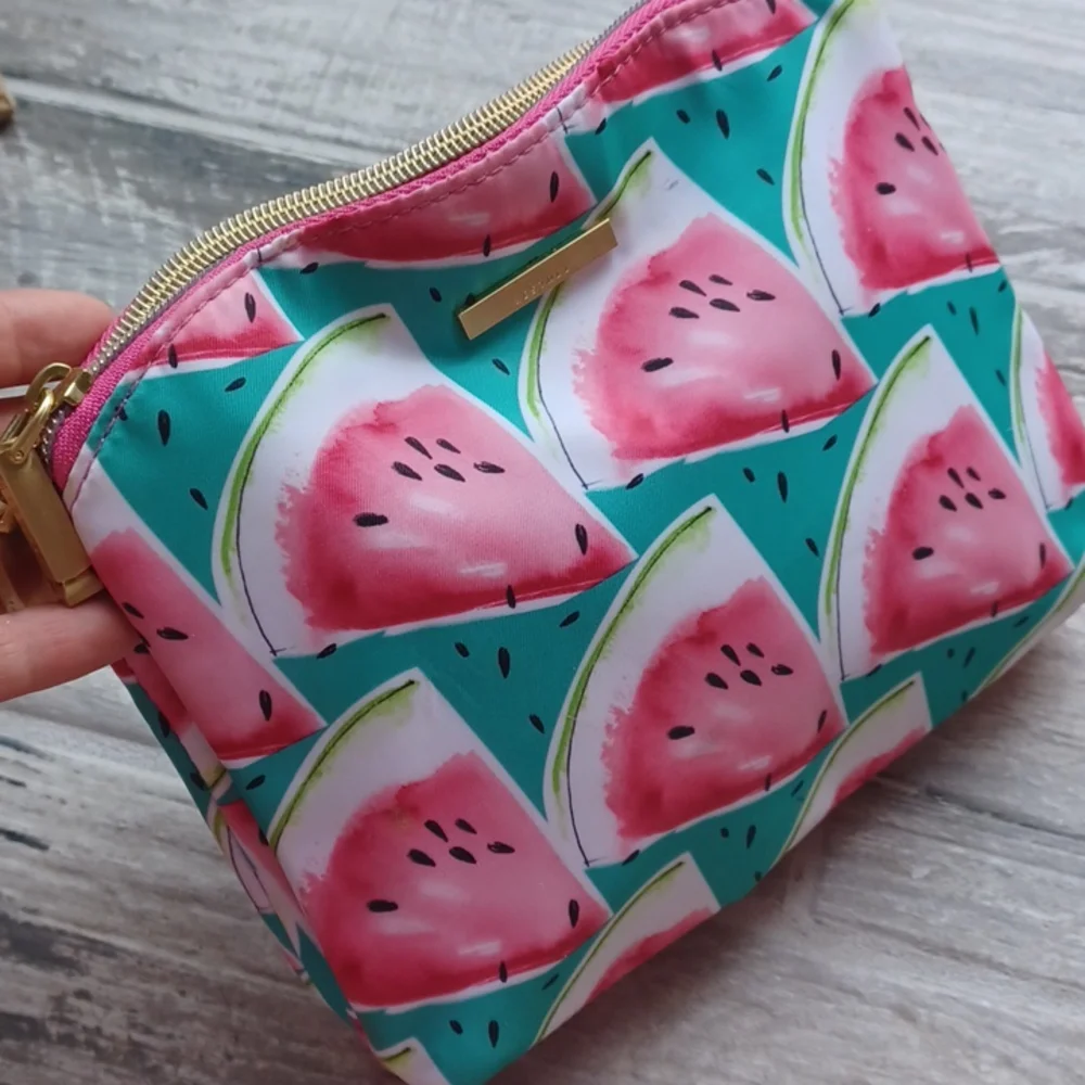 Kestrel cosmetic bag
